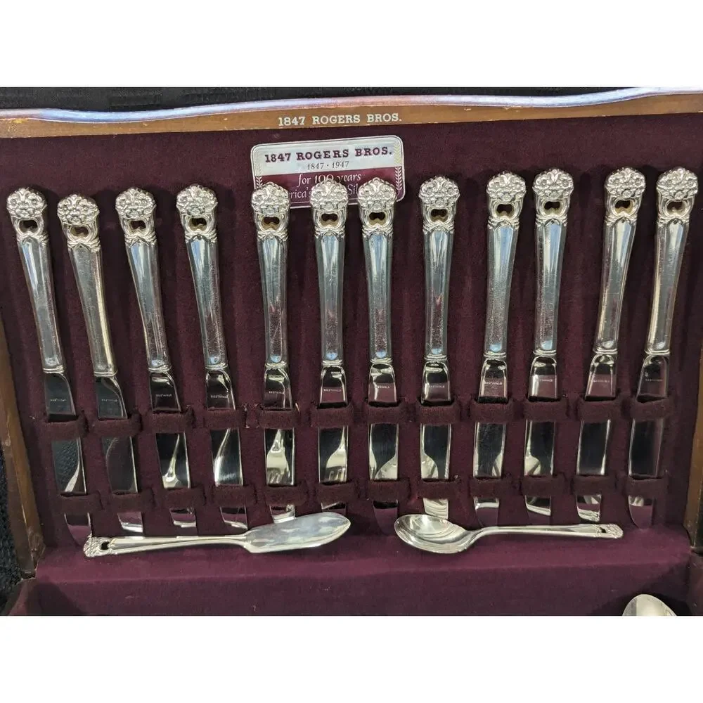 ANTIQUE PIERCED I/S SILVERPLATE 
